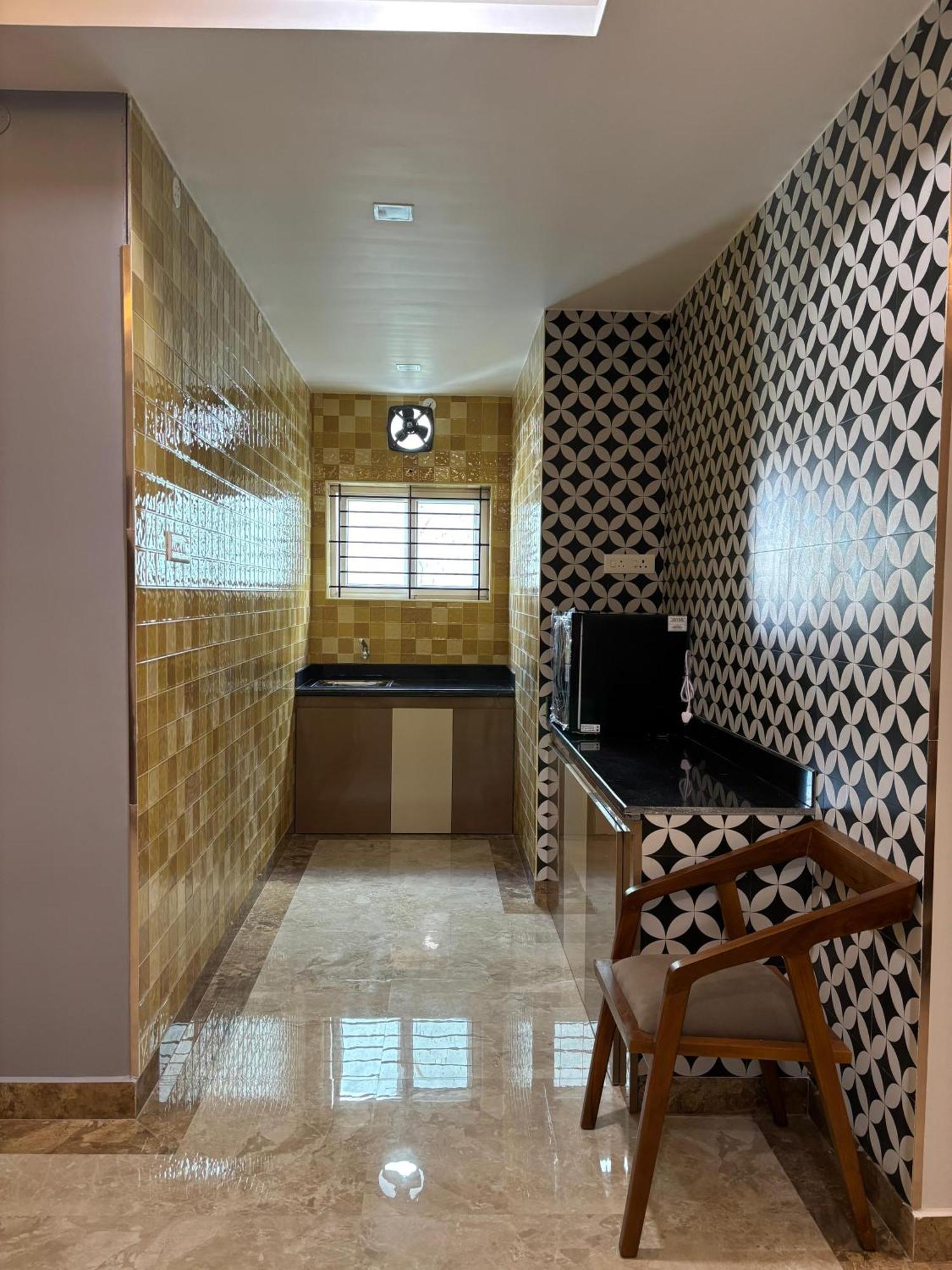 Srirangam Nandavanam Service Apartments Tiruchirappalli Exterior foto