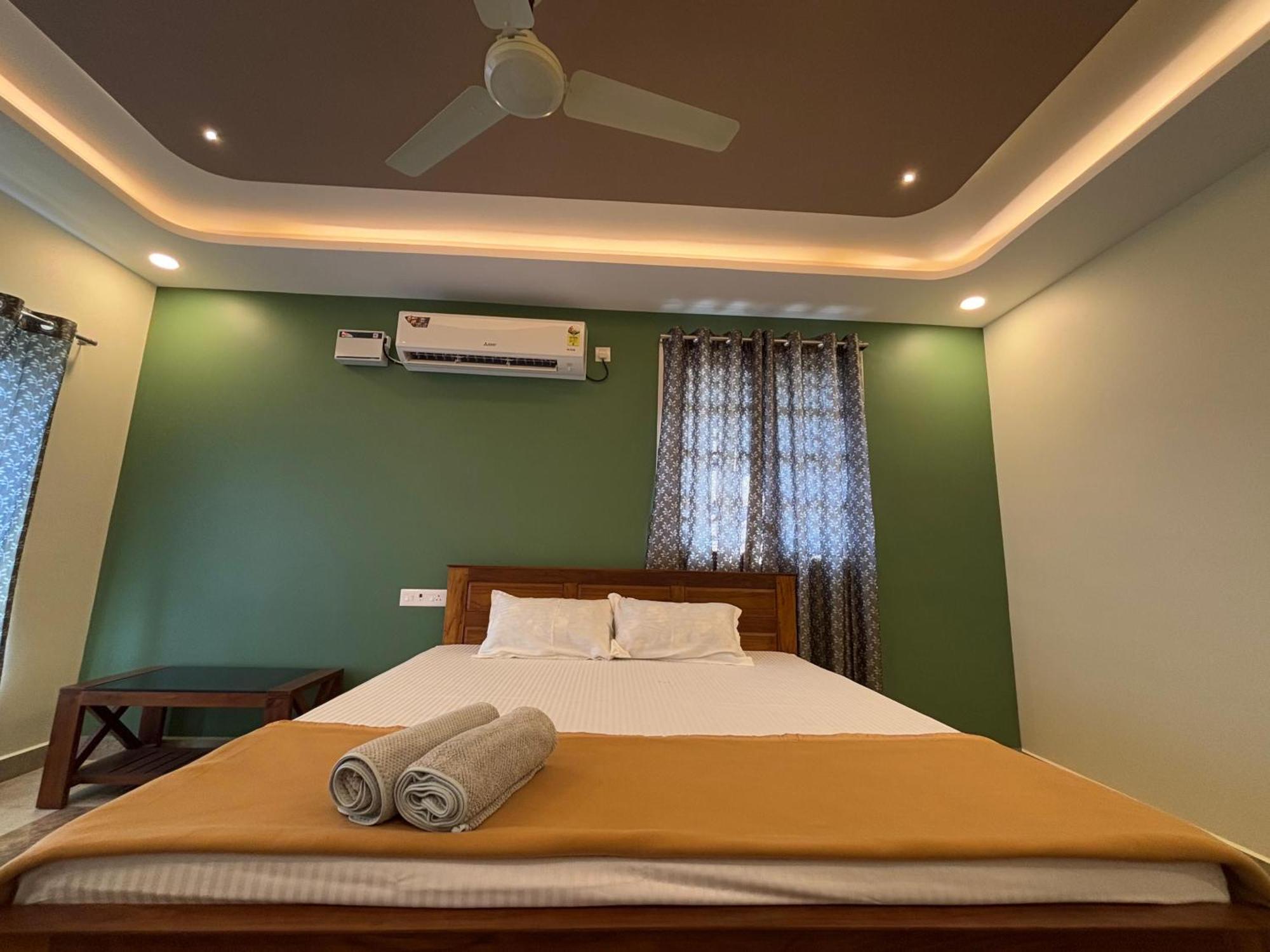 Srirangam Nandavanam Service Apartments Tiruchirappalli Exterior foto