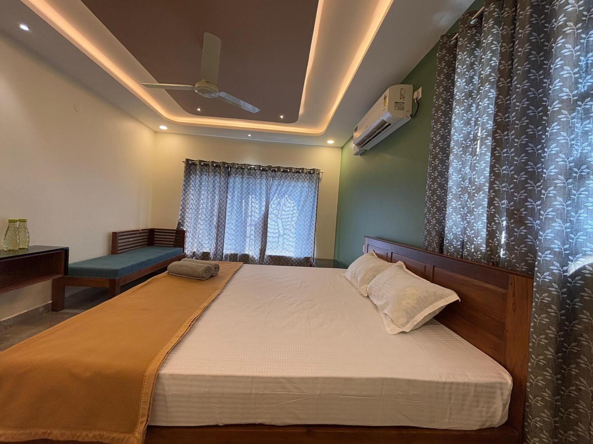Srirangam Nandavanam Service Apartments Tiruchirappalli Exterior foto